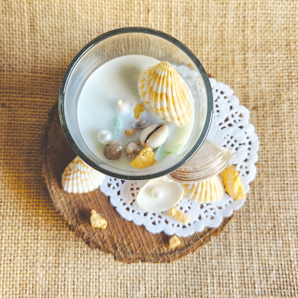 Happishades Premium Coastal Charm Scented Candle in a Clear Transparent Jar | Soy Wax Scented Candle | Unique Gift | Beautiful Decorative Beach Themed Candle | Ideal for Parties, Gifting, Home Décor - Ocean Breeze Fragrance