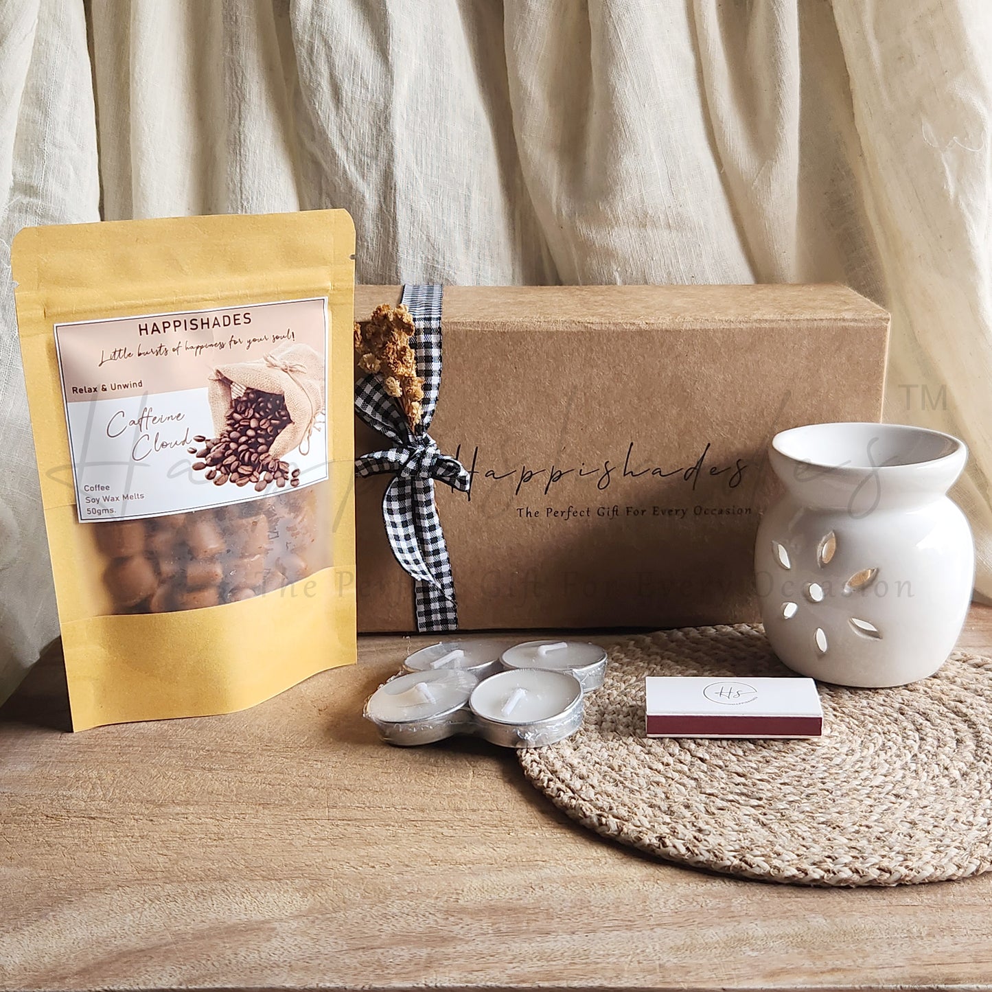 Happishades Aroma Diffuser Gift Set - Ceramic Diffuser, Scented Wax melts and 4 Tea light Candles in a Gift Hamper Box