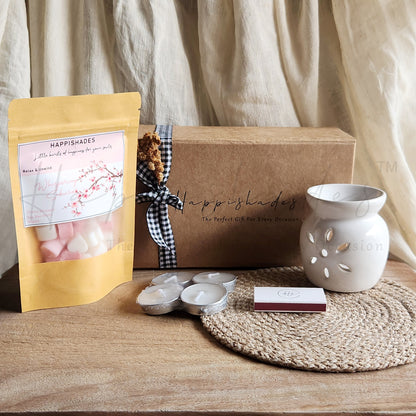 Happishades Aroma Diffuser Gift Set - Ceramic Diffuser, Scented Wax melts and 4 Tea light Candles in a Gift Hamper Box
