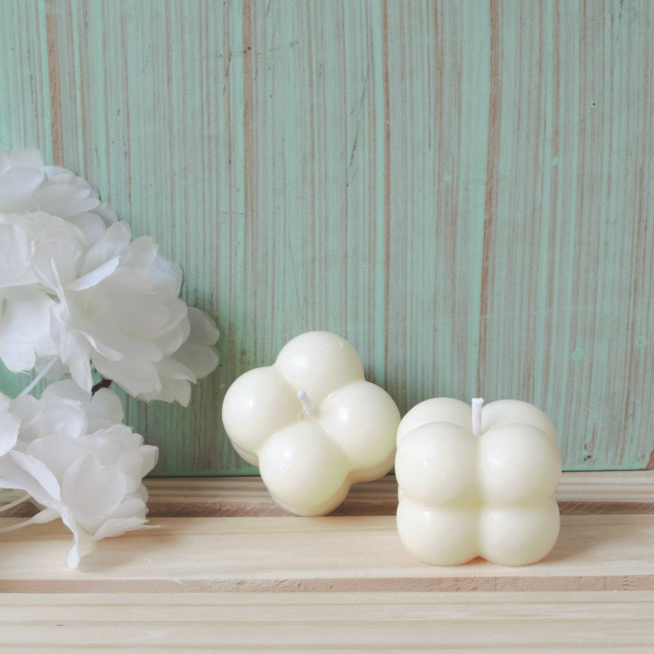 Pack of 4 | Mini Bubble White Wonder Musk Scented Candles - Perfect for Gifting and Home Decor